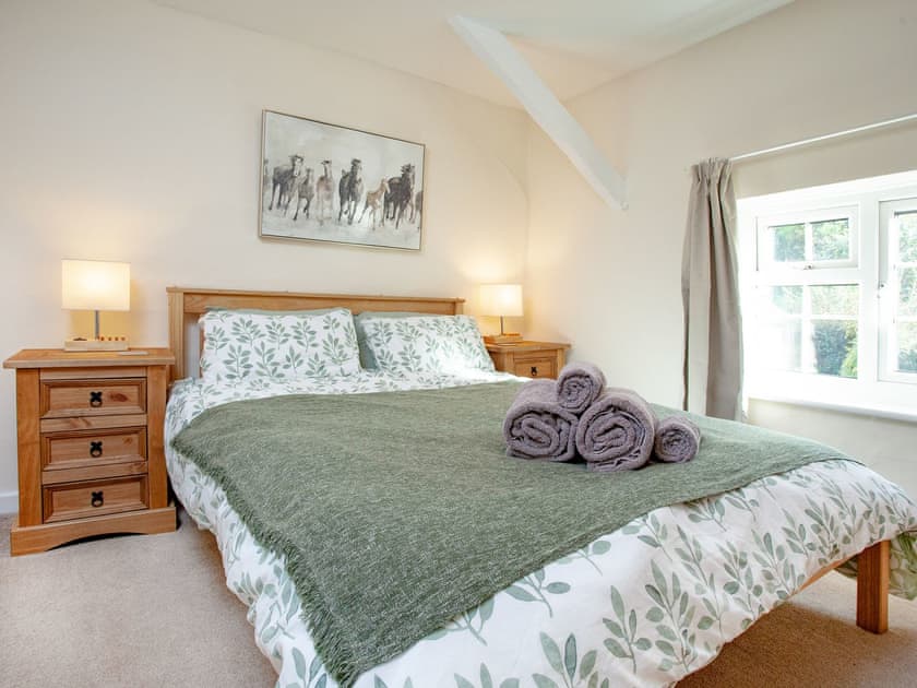 Double bedroom | Otters Cottage, Ottery St Mary