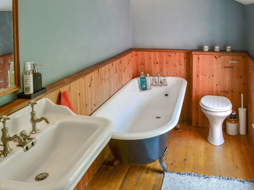 Bathroom | Fox Cottage, Beverley