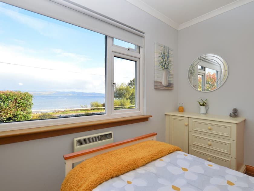 Single bedroom | Bay View, Inverneill, near Tarbert