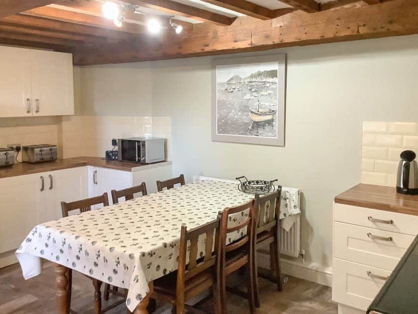 Kitchen/diner | Foremark Threshing Barn - Foremark Cottages, Milton, near Repton