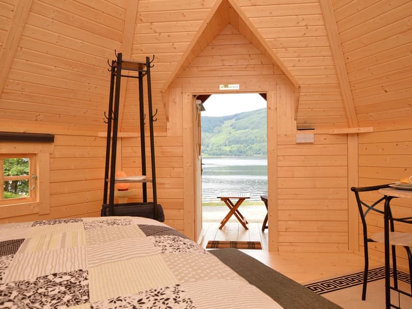 Open plan living space | Seal Point Cabin, Cairndow