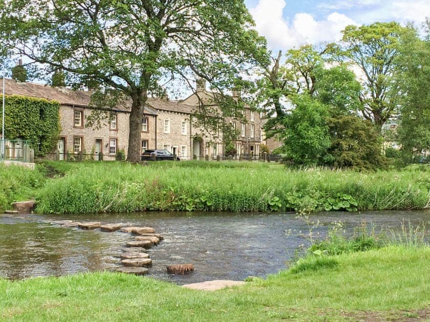 Setting | Cherry Cottage, Gargrave, near Skipton