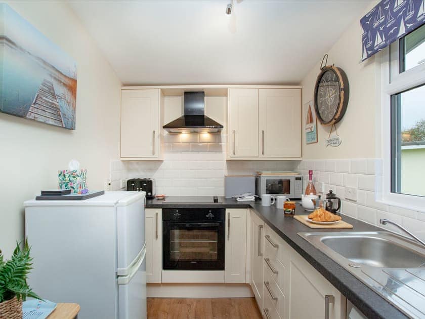 Kitchen area | Sunnydaze, Dartmouth