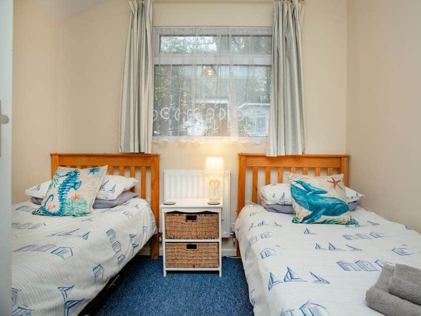 Twin bedroom | Sunnydaze, Dartmouth
