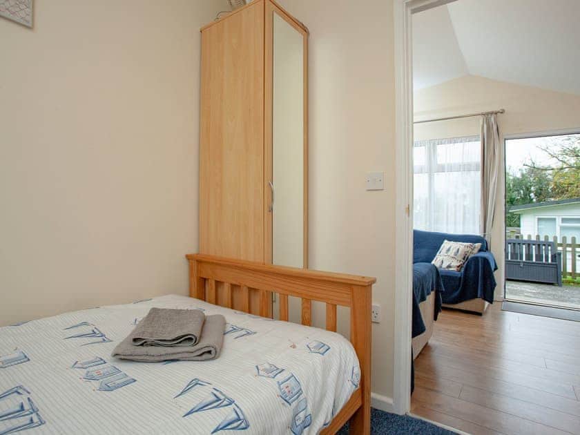 Twin bedroom | Sunnydaze, Dartmouth