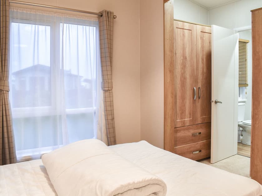 Double bedroom | 26 Newperran Holiday Resort, Goonhavern, near Perranporth