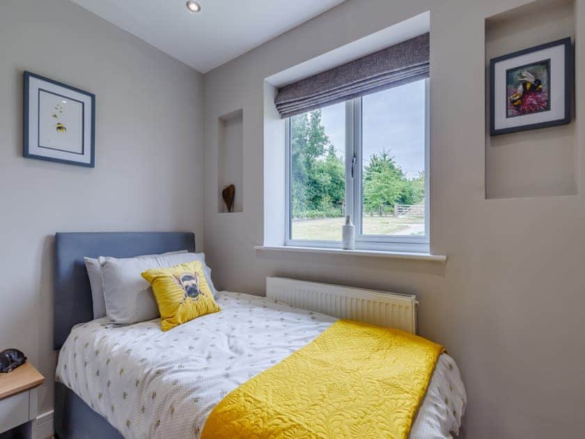 Single bedroom | Bee Keepers Cottage - Lower Delves Farm, Shirland, near Alfreton