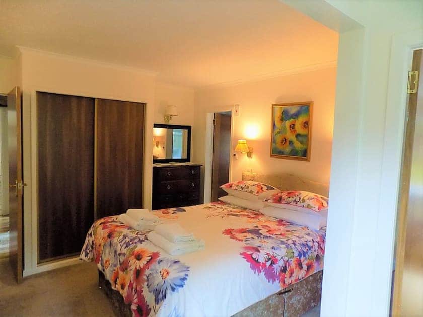 Double bedroom | Feaugh Cottage, Lochgoilhead, near Inverary