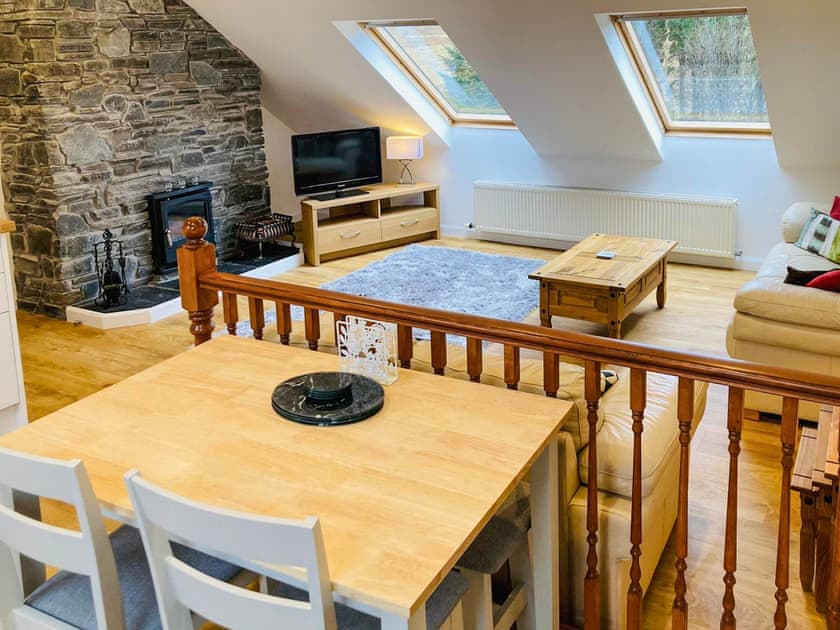 Open plan living space | Achintee Cottage No.2 - Achintee Cottages, Fort William