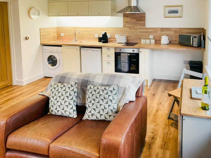 Open plan living space | Achintee Cottage No.1 - Achintee Cottages, Fort William
