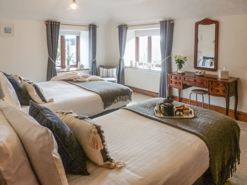 Bedroom | Anneth Lowen - Rescorla Farm Cottages, Mevagissey, near St. Austell