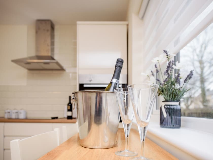 Kitchen | Stobhan Apartment, Fort William