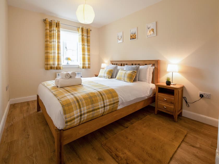 Double bedroom | Stobhan Apartment, Fort William