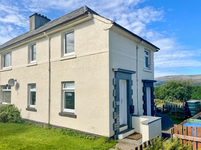 Exterior | Lochiel Apartment, Fort William