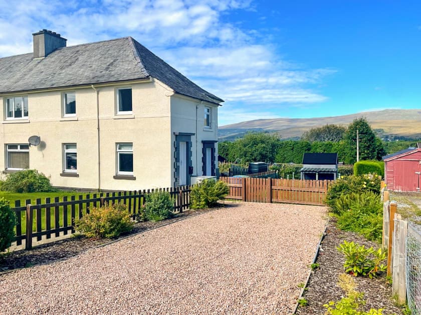 Exterior | Lochiel Apartment, Fort William