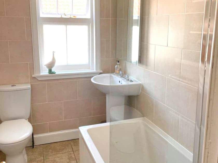 Bathroom | Neuk Hoose, Crail, near St Andrews