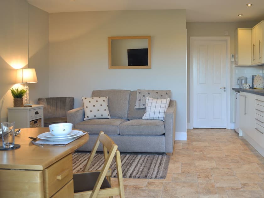 Open plan living space | The Honey House, Eastry, near Sandwich
