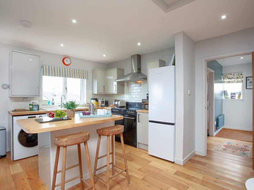 Kitchen area | Semybadazee, Widemouth Bay
