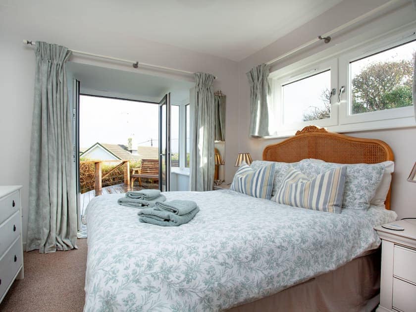 Double bedroom | Semybadazee, Widemouth Bay