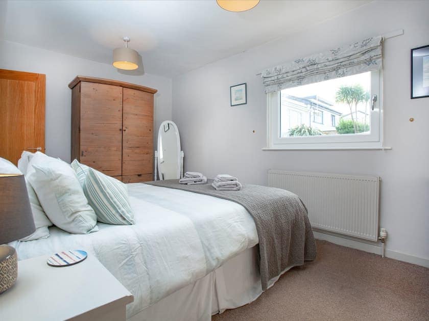 Double bedroom | Semybadazee, Widemouth Bay