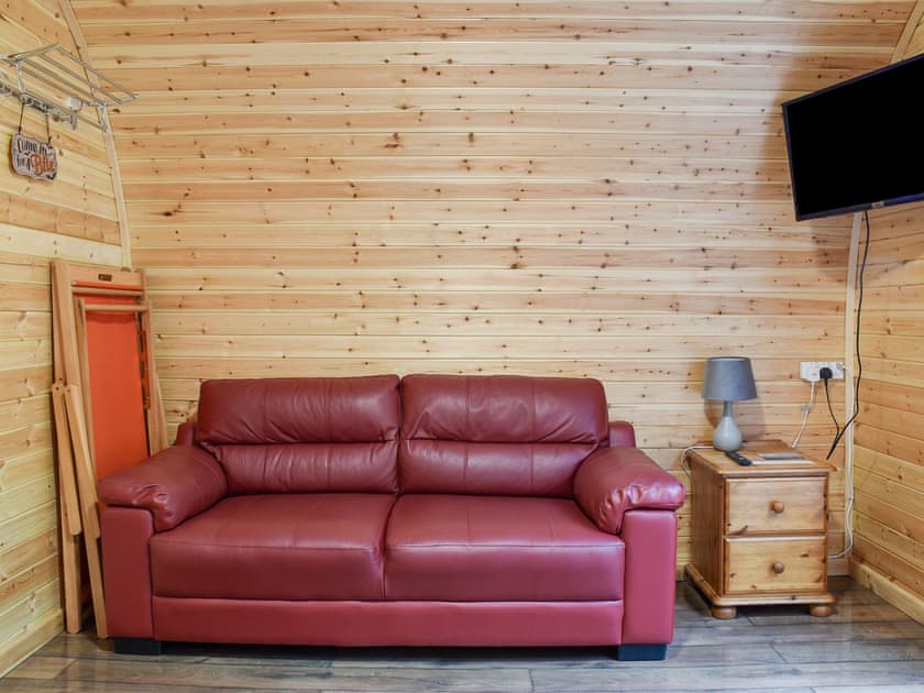 Interior | Woodland Pod - Waterfall Country Pods, Pontneddfechan