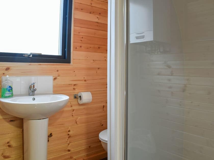 Shower room | Woodland Pod - Waterfall Country Pods, Pontneddfechan