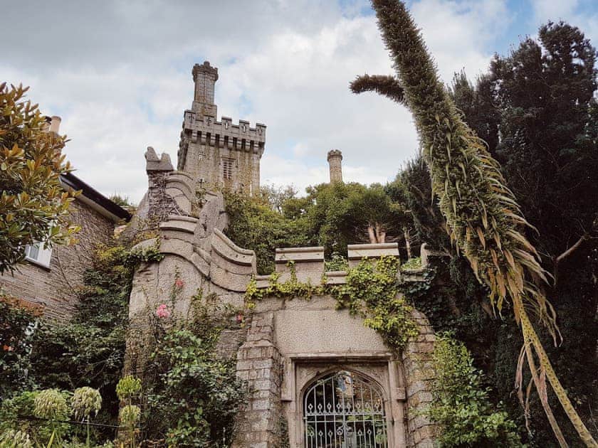 Surrounding area | The Stables, Fowey
