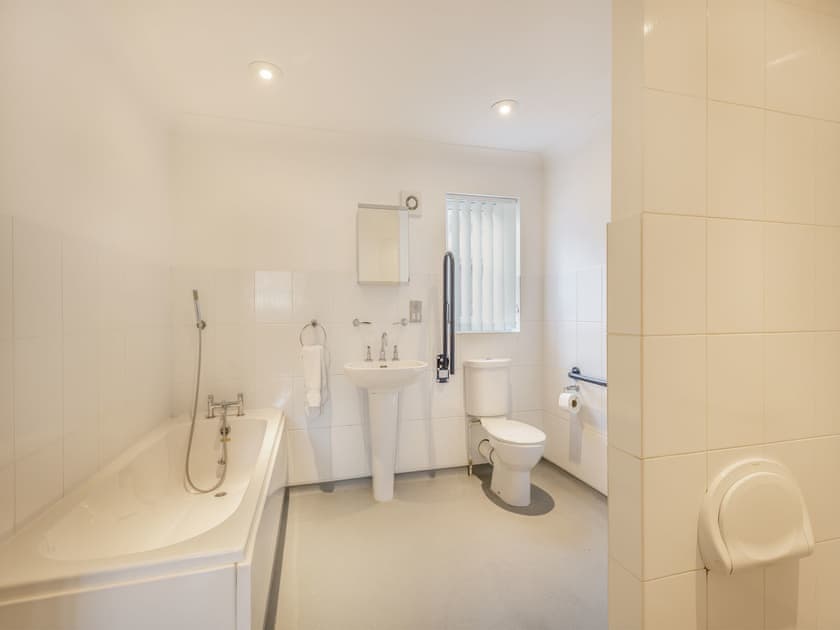 Bathroom | The Beeches, Sea Palling