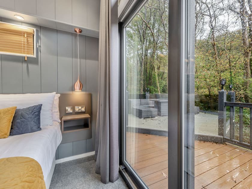 Double bedroom | The Powys Lodge, New Quay