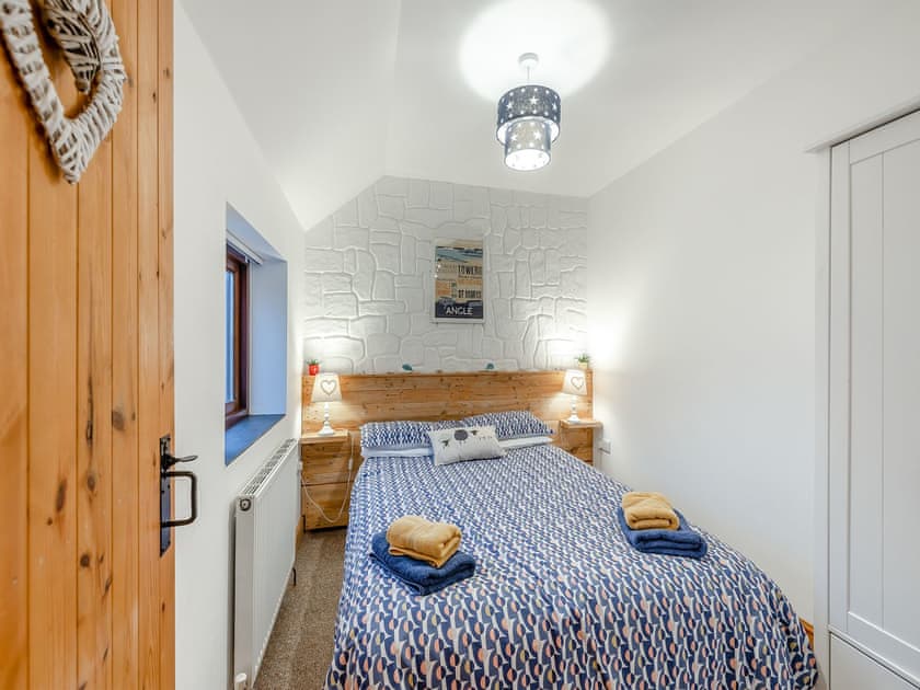 Double bedroom | The Granary - Mellaston Cottages, Hundleton, near Pembroke