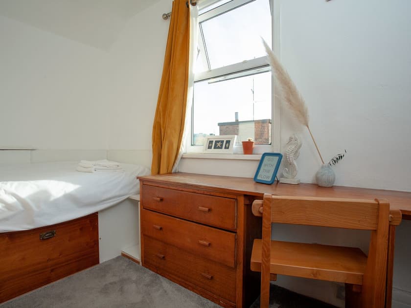 Single bedroom | Devon Beach Station, Paignton