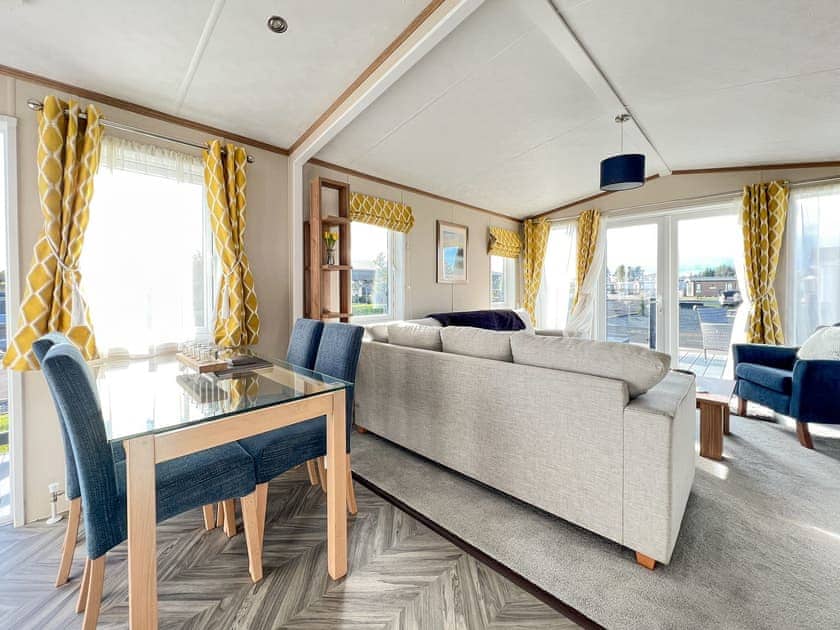 Living room/dining room | Marlow 1, St Andrews