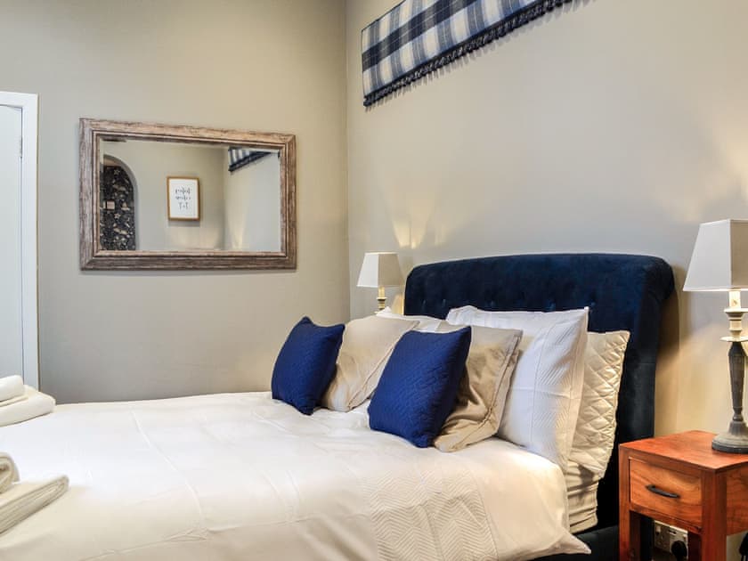 Double bedroom | Redroofs By The Woods - Redroofs Retreats, Forfar