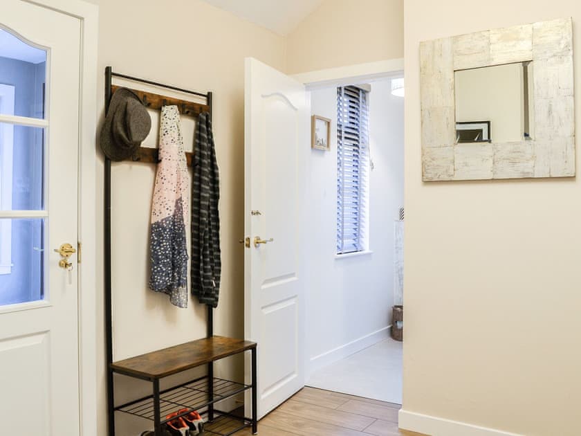 Hallway | Redroofs By The Woods - Redroofs Retreats, Forfar