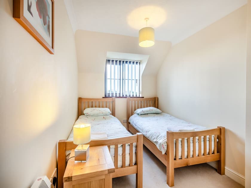 Twin bedroom | Primrose Cottage, Sea Palling.