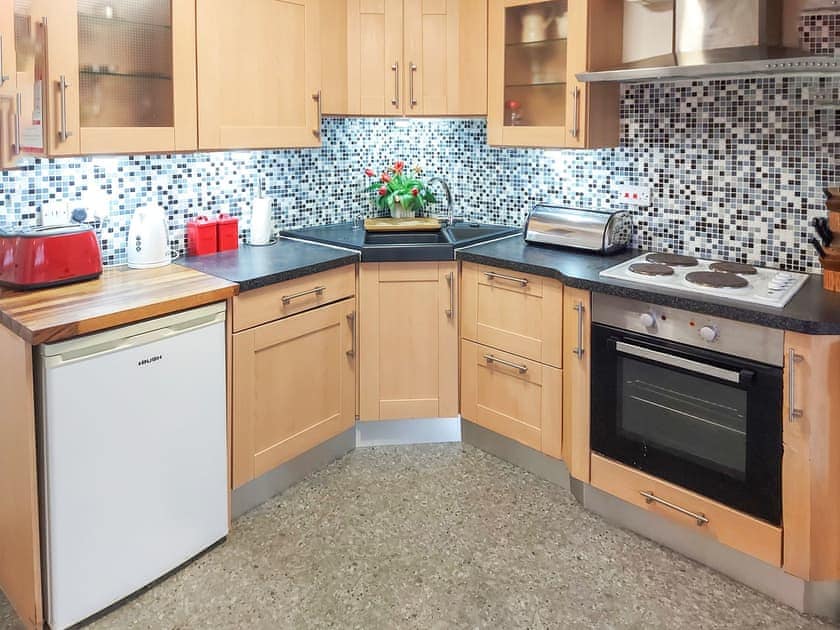 Kitchen | Bownessy’s Retreat - Quarry Brow, Bowness-on-Windermere
