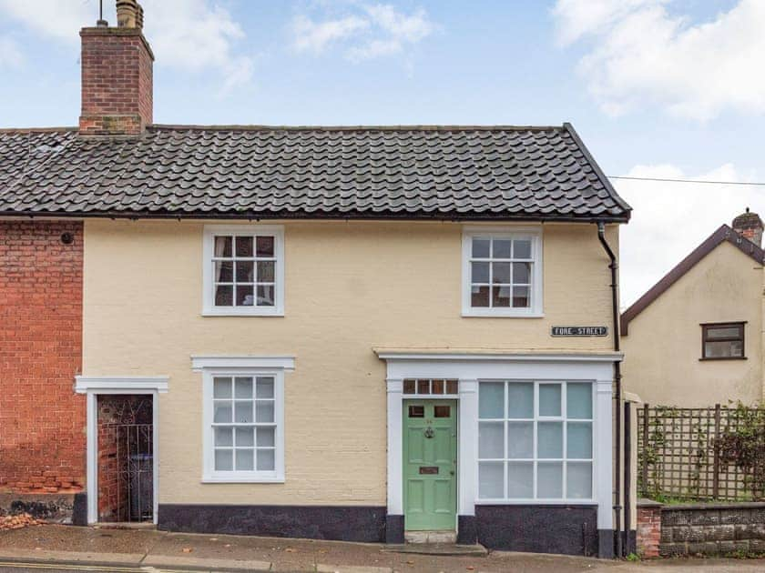 Exterior | The Yellow Cottage On The Hill, Framlingham