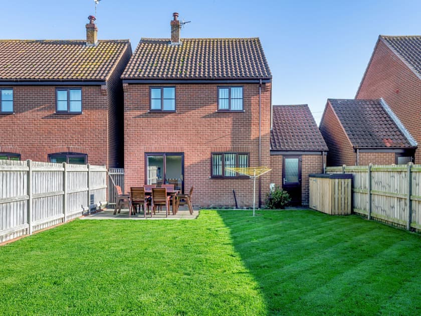 Garden | Lavender Cottage, Sea Palling