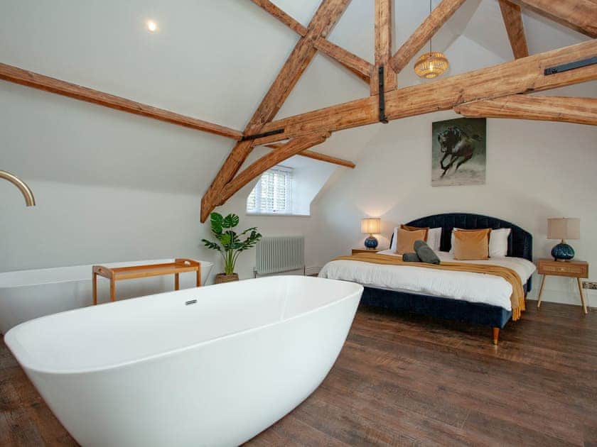 Double bedroom | The Old School House, Horrabridge, near Tavistock
