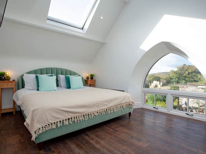 Double bedroom | The Old School House, Horrabridge, near Tavistock