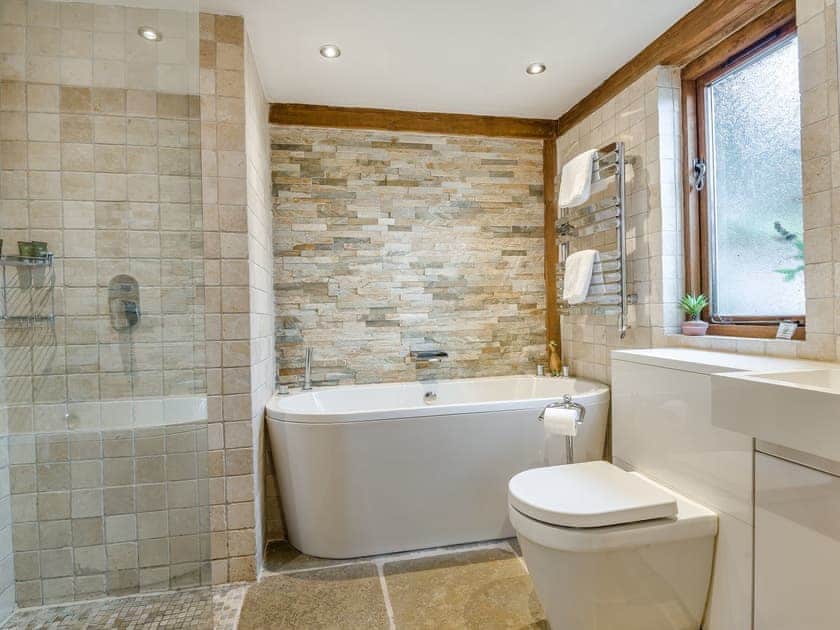 Bathroom | Swn Y Nant, Brecon