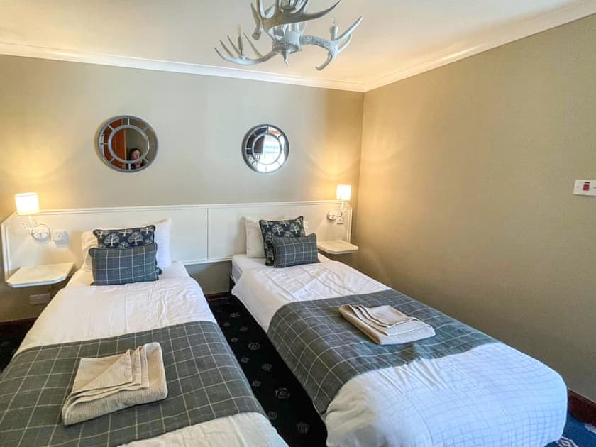 Twin bedroom | Dalgarven Spa House, Kilwinning, near Ayr