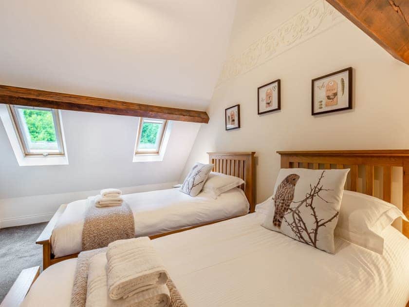Twin bedroom | The Croft, Windermere