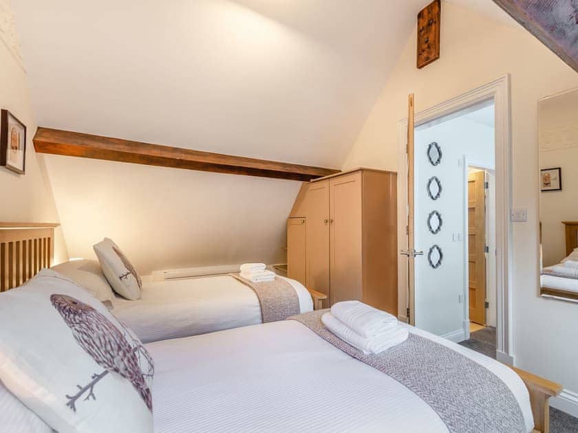 Twin bedroom | The Croft, Windermere