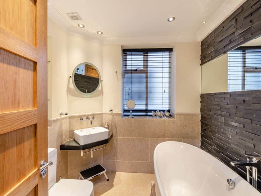 Bathroom | The Croft, Windermere