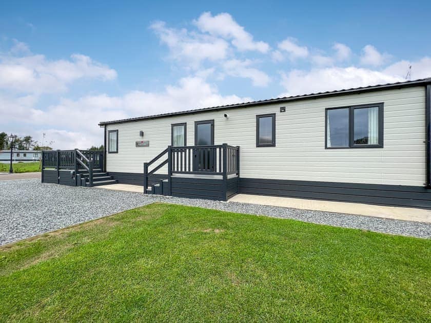 Exterior | Triskele Lodge 54, St Andrews