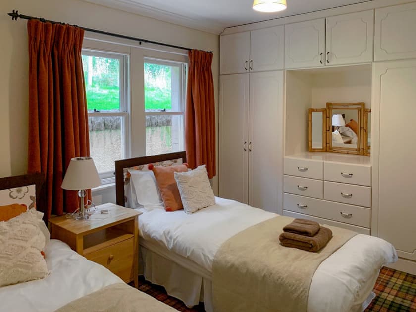 Twin bedroom | Sluice Keeper’s Cottage, Dornoch