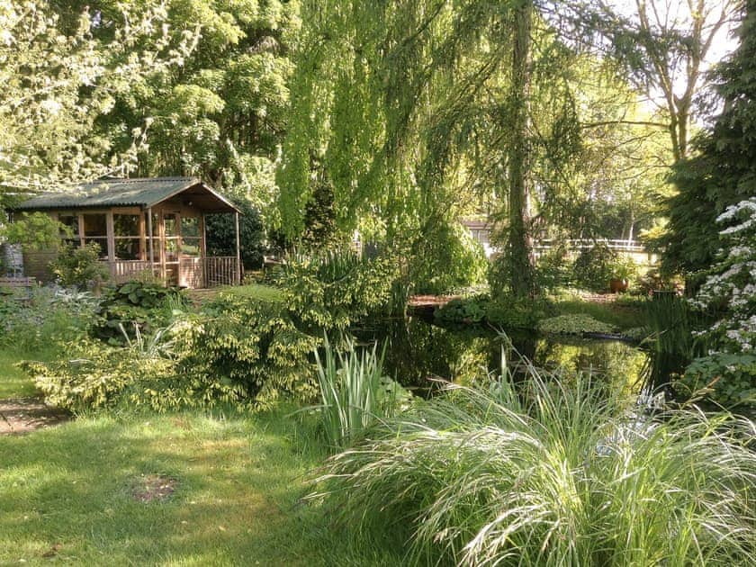 Garden and grounds | Covert Cottage, Diss