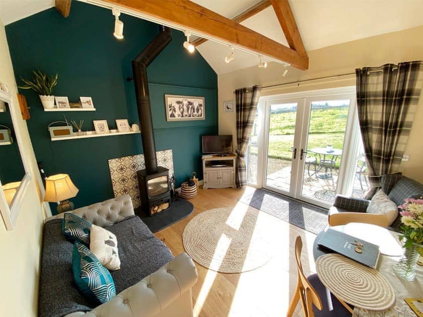 Living room/dining room | Mark Close Milking Parlour, Alston