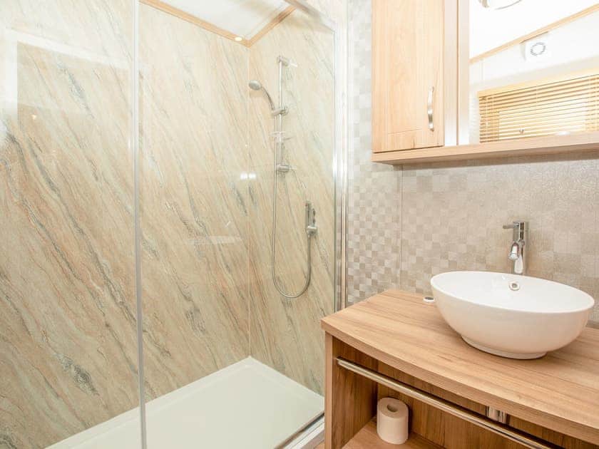 Shower room | Saltire 35, St Andrews